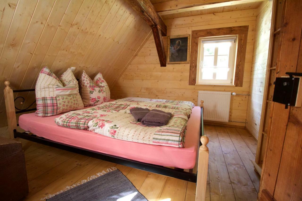 Ferienhaus Anno Dazumal, Wie Zu Opa'S Zeiten Klingenthal Esterno foto